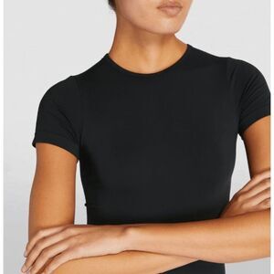 SKIMS Soft Smoothing Fits Everybody T-Shirt Black Size Small